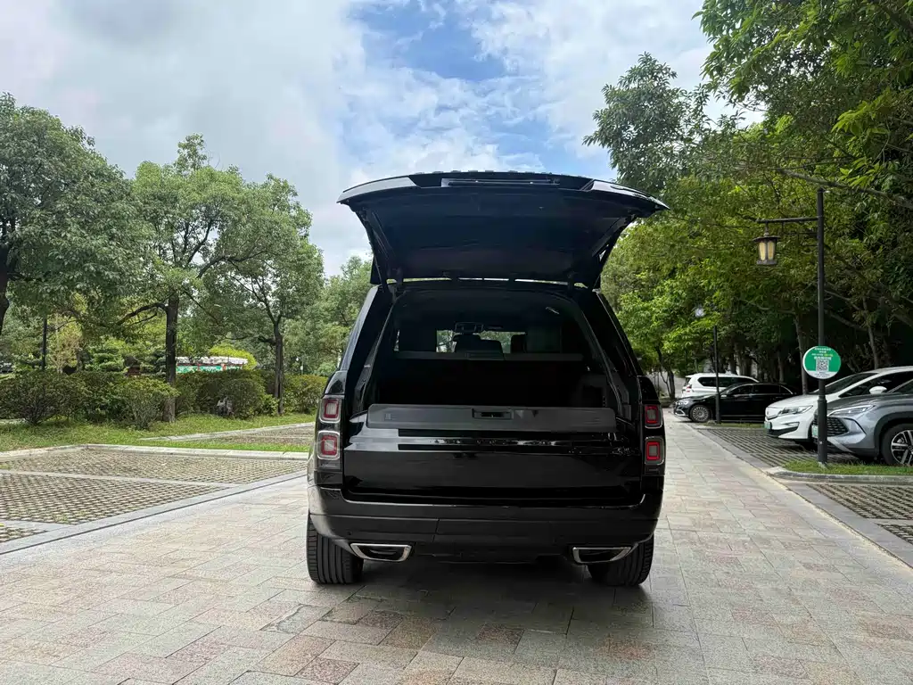 Land Rover Range Rover — миниатюра 16