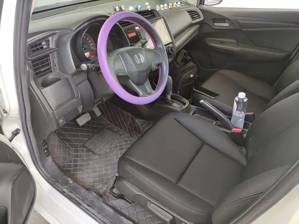 Honda Fit — миниатюра 15
