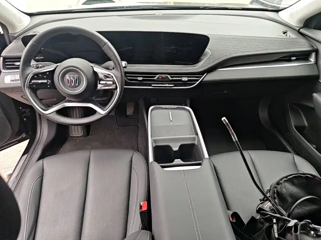 Buick LaCrosse — миниатюра 10