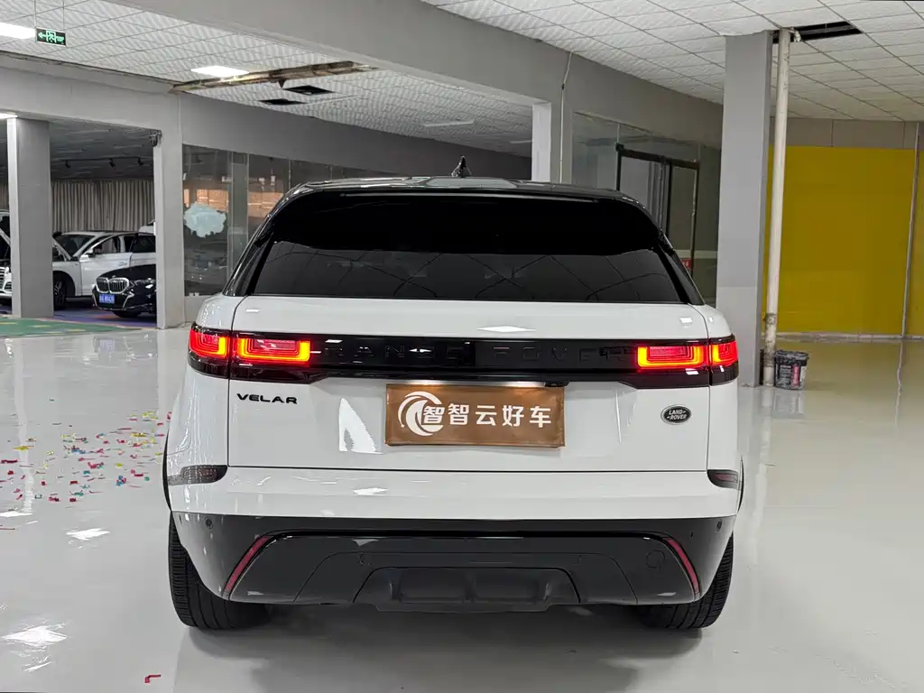 Land Rover Velar — миниатюра 8