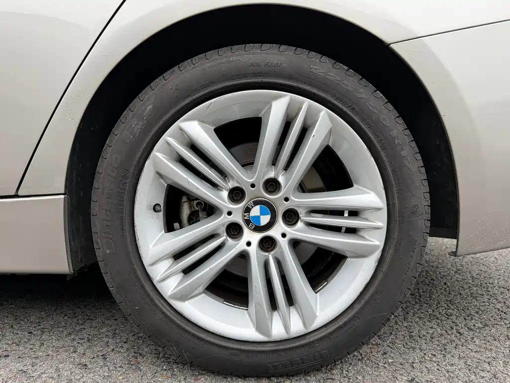 BMW 3 Series — миниатюра 19