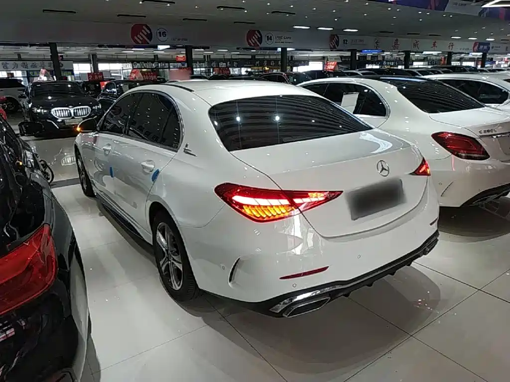 Mercedes-Benz C-Class — миниатюра 5