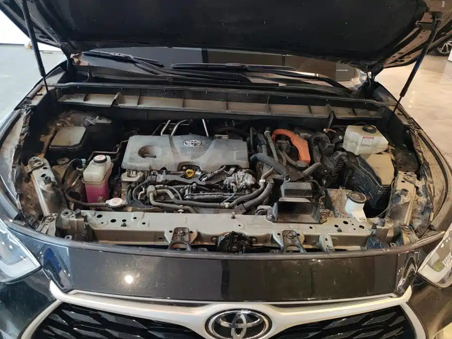Toyota Highlander 2024 2.5L Luxury 7 мест