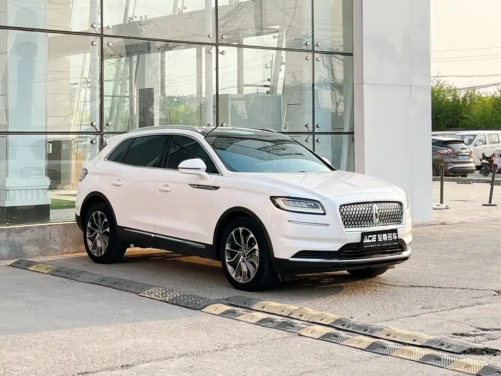 Lincoln Nautilus — миниатюра 3