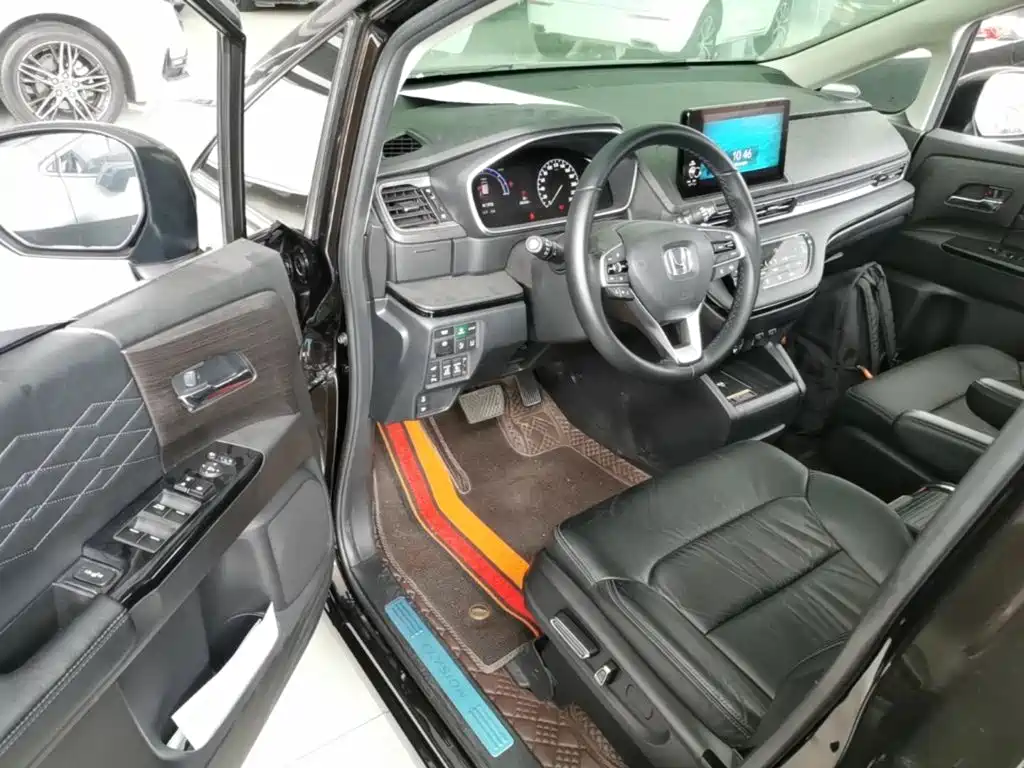 Honda Elysion — миниатюра 16