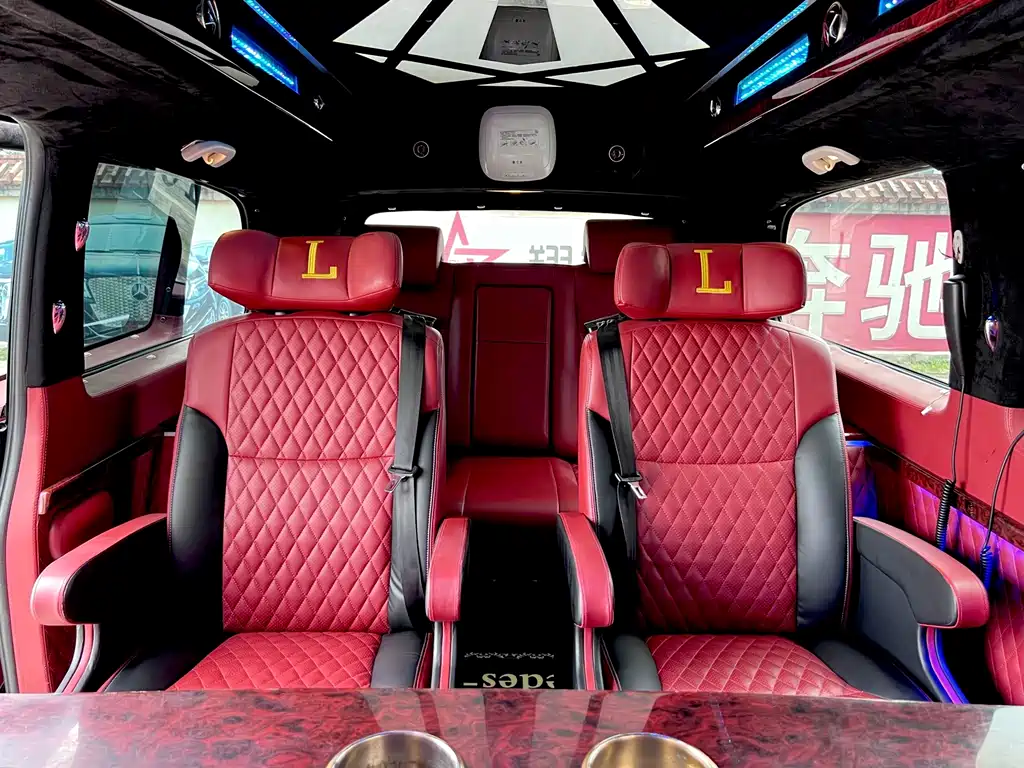 Mercedes-Benz Vito — миниатюра 16