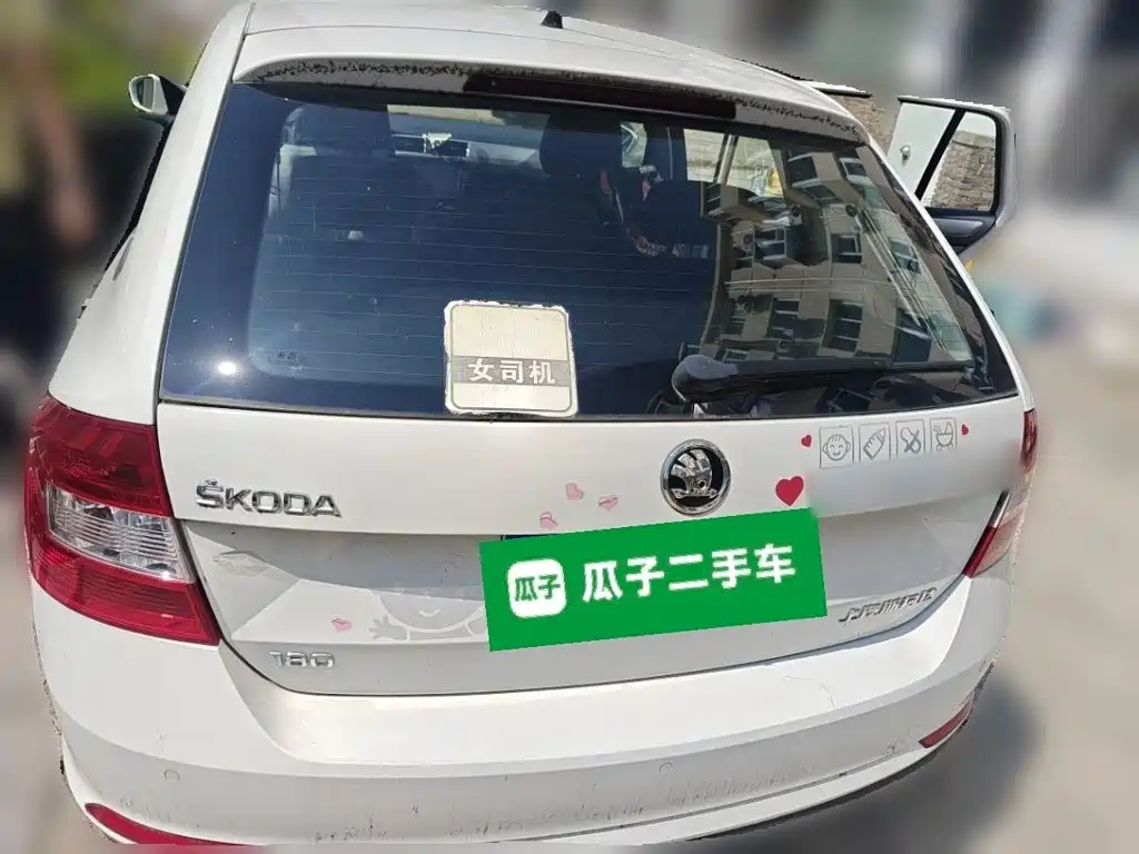 Skoda Rapid Spaceback — миниатюра 15