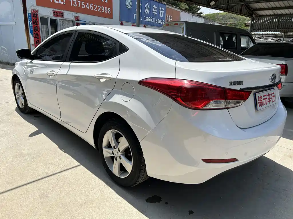 Hyundai Elantra Langdong — миниатюра 9