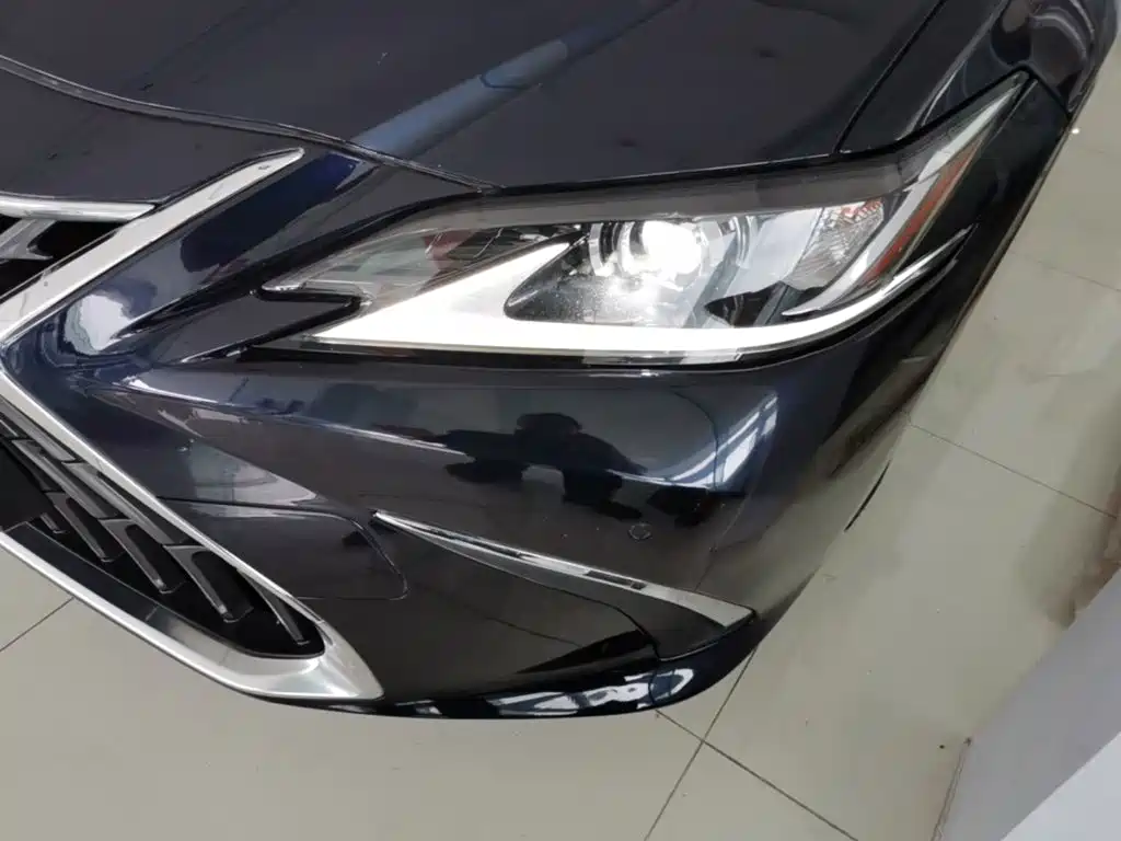 Lexus ES — миниатюра 24