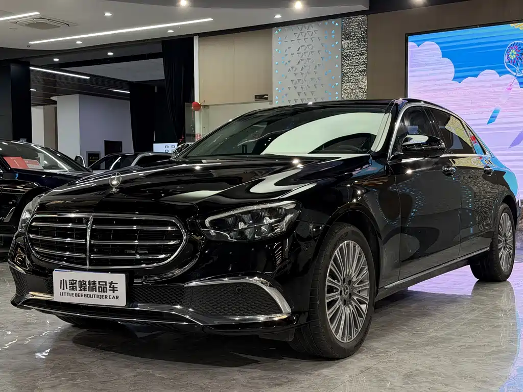Mercedes-Benz E-Class 2022
