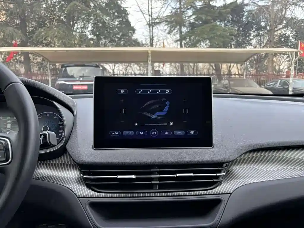 Hongqi E-QM5 2024 560km PLUS