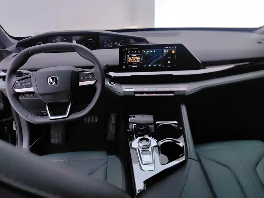 Changan UNI-V iDD — миниатюра 12