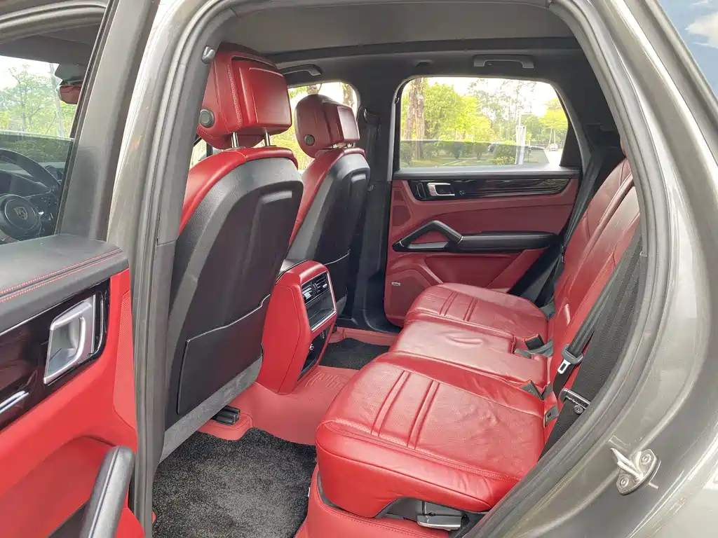 Porsche Cayenne 2020 3.0T