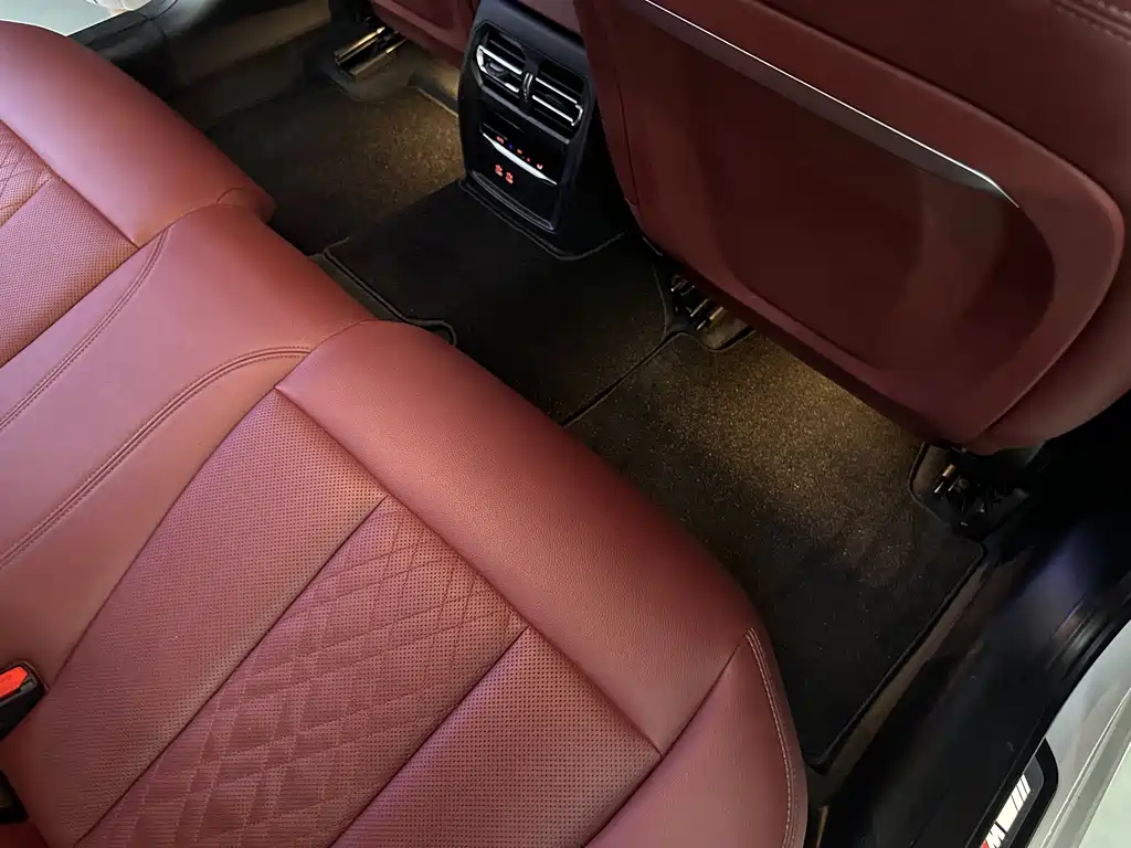 BMW 3 Series — миниатюра 11