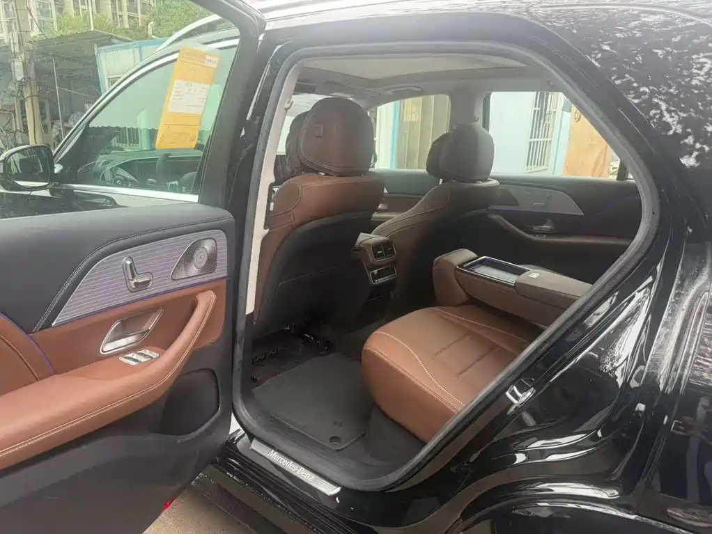 Mercedes-Benz GLE — миниатюра 27