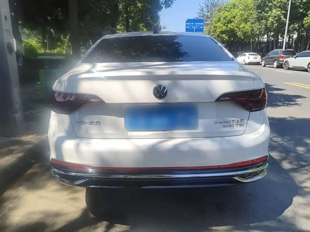 Volkswagen Sagitar — миниатюра 6