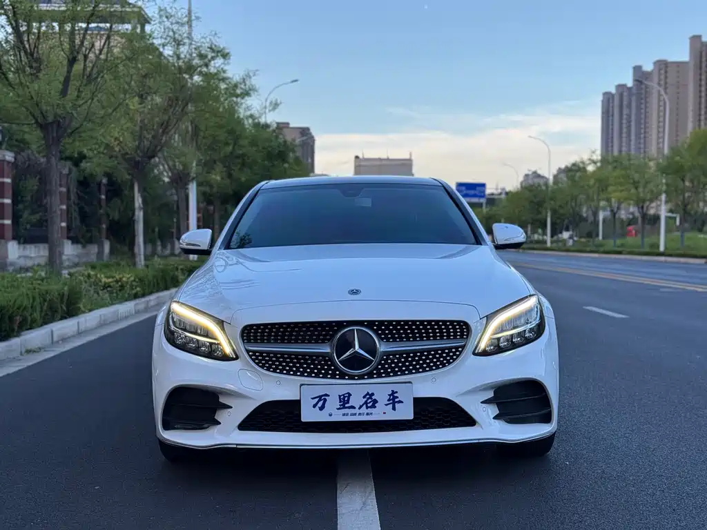 Mercedes-Benz C-Class — миниатюра 2