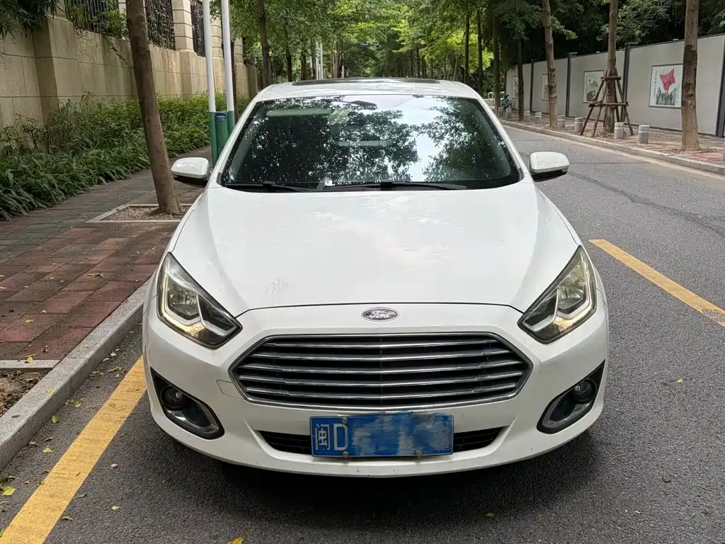 Ford Escort — миниатюра 2