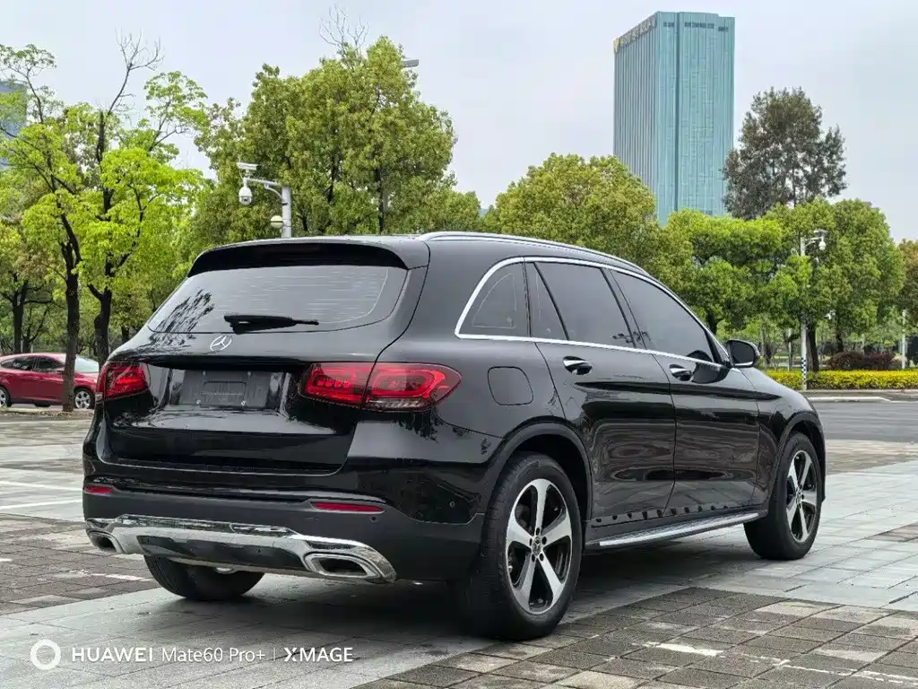 Mercedes-Benz GLC — миниатюра 8