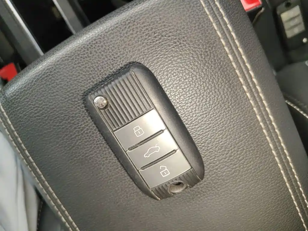 Roewe RX5 — миниатюра 9