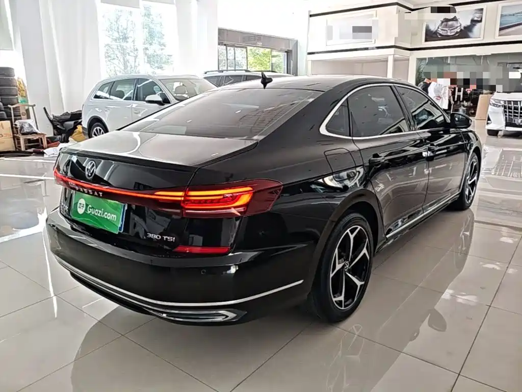 Volkswagen Passat — миниатюра 7
