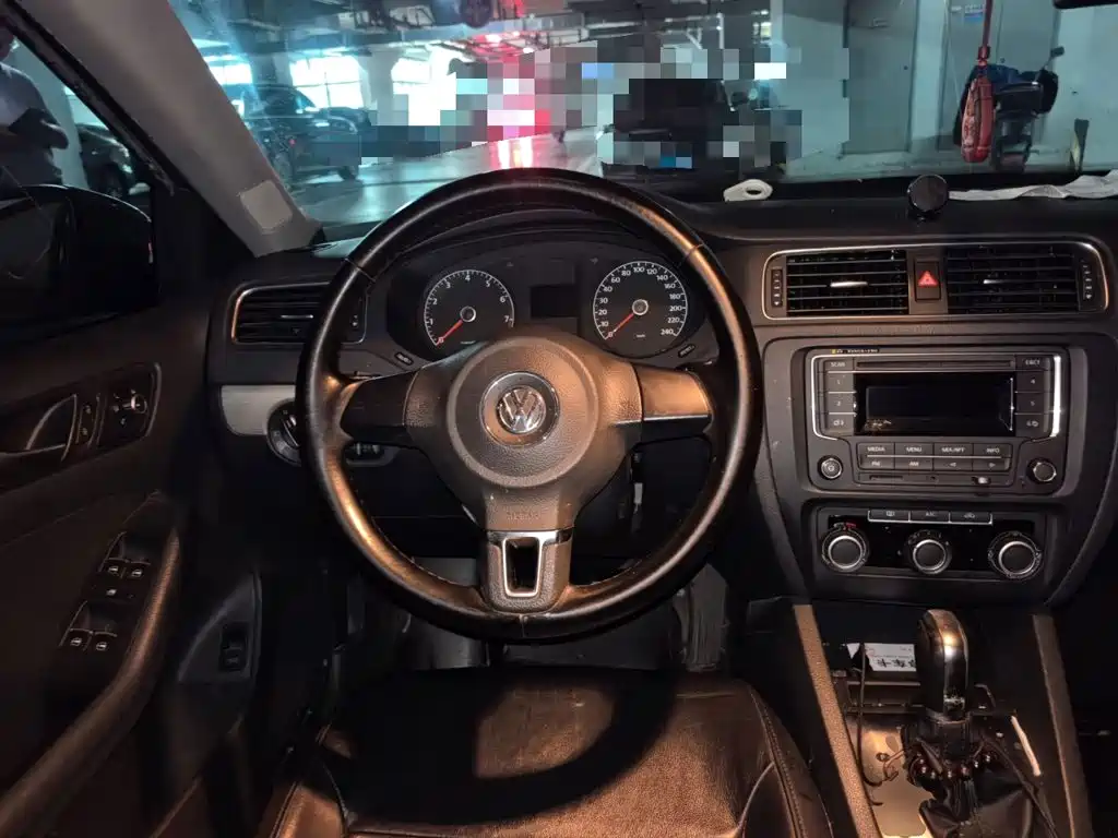 Volkswagen Sagitar — миниатюра 6
