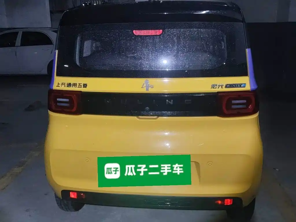 Wuling MINIEV — миниатюра 3