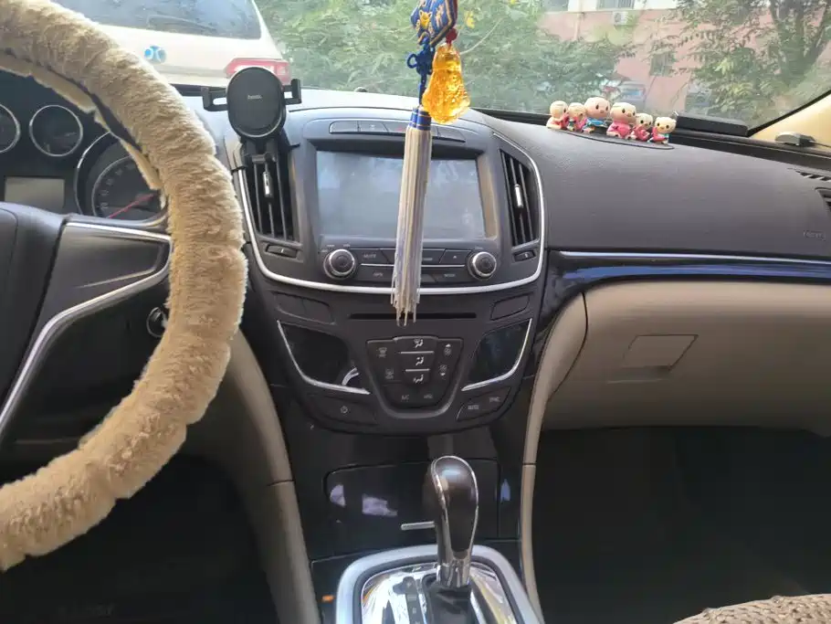 Buick Regal — миниатюра 13