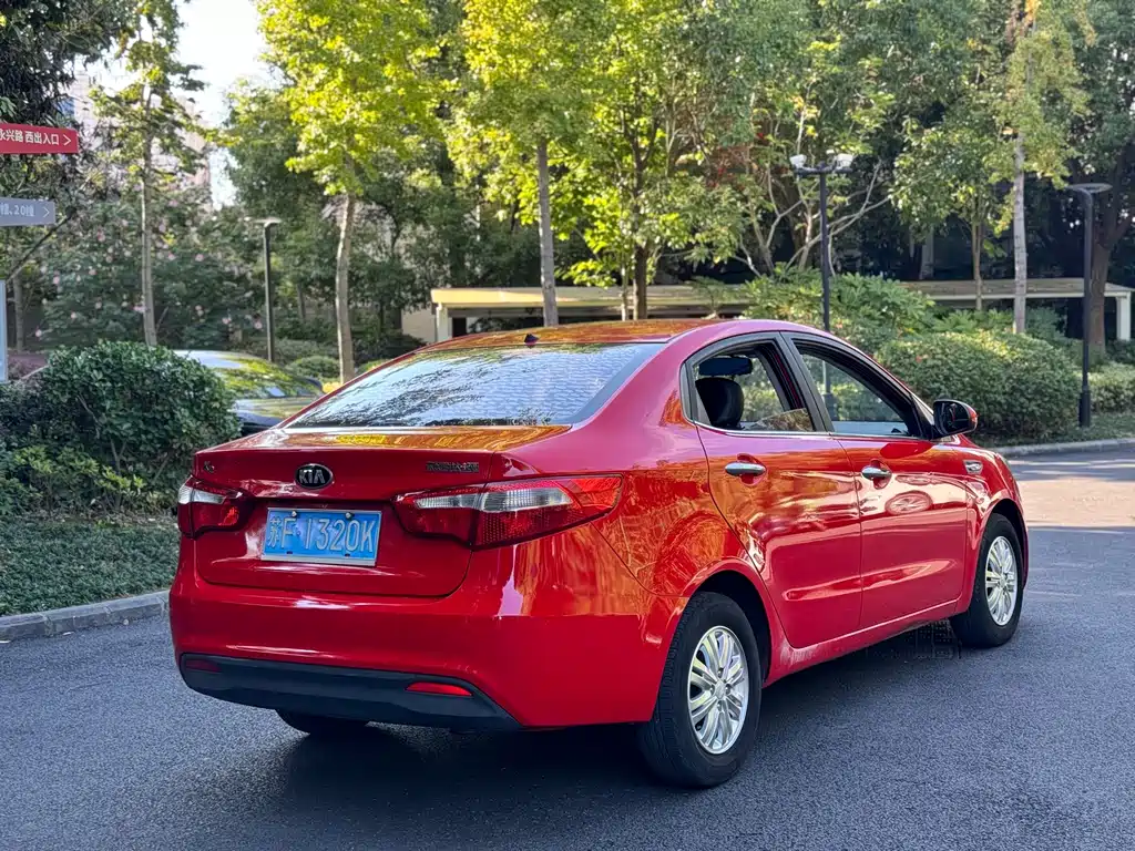 Kia K2 — миниатюра 7