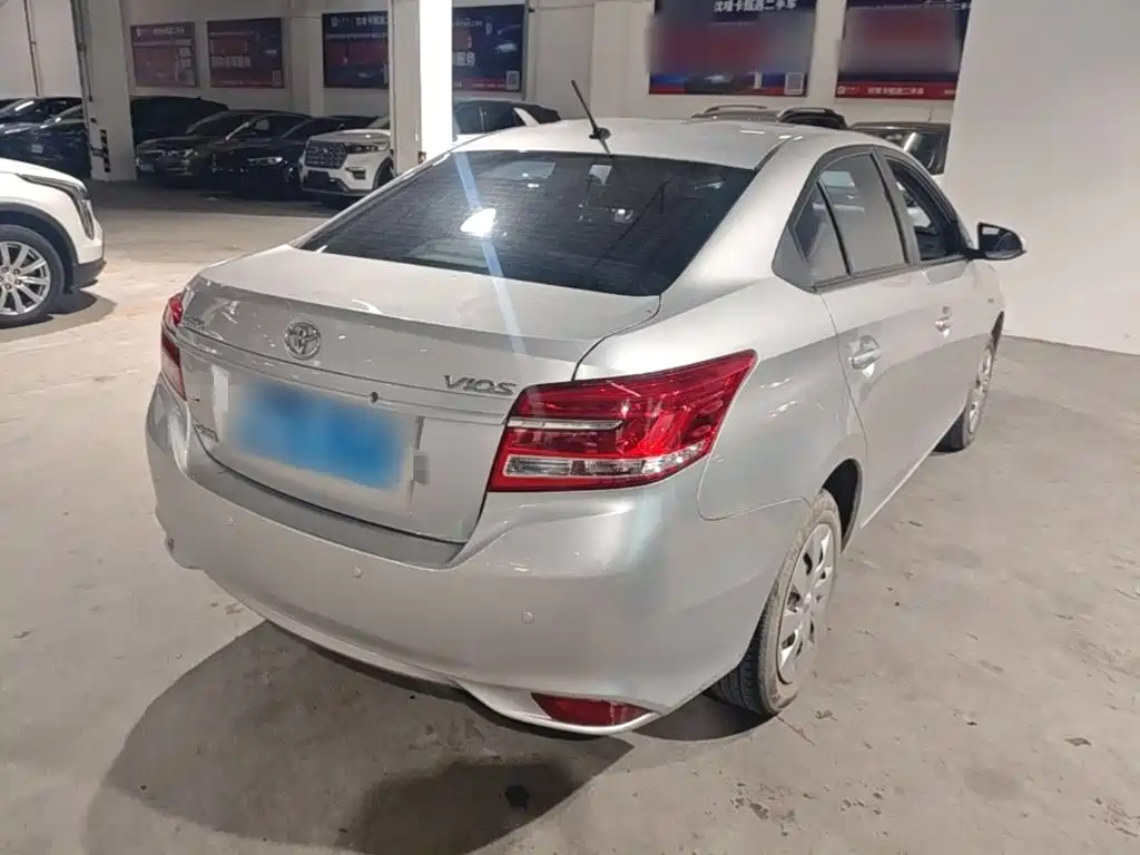 Toyota Vios — миниатюра 7