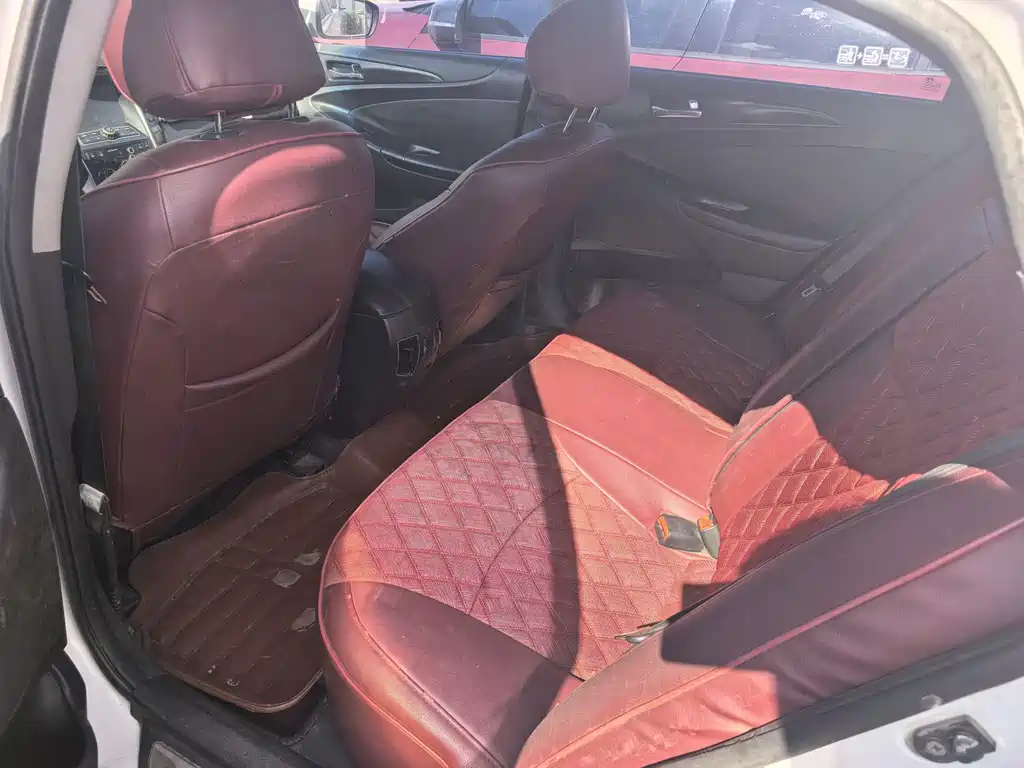Hyundai Sonata — миниатюра 4