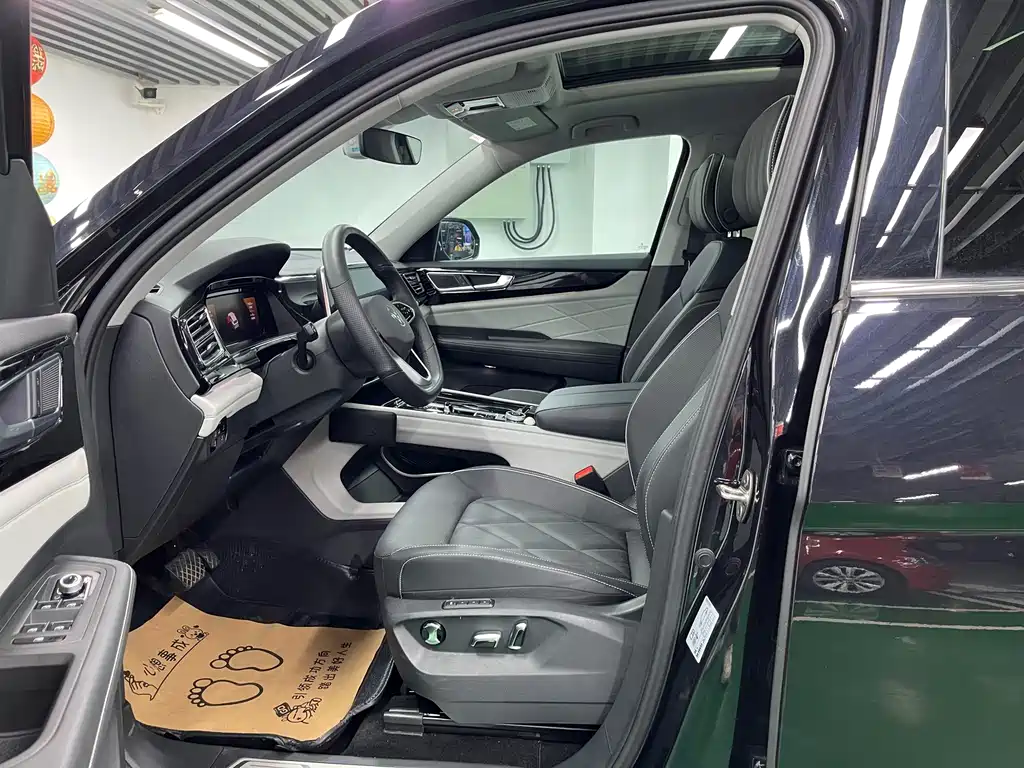 Volkswagen Teramont — миниатюра 8