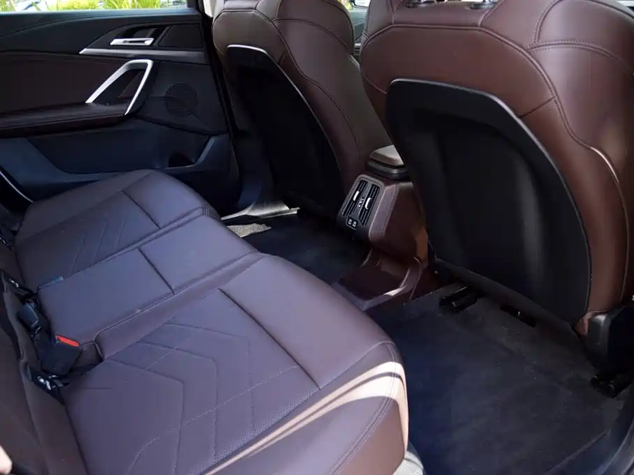 BMW iX1 2025 Белый из Китая