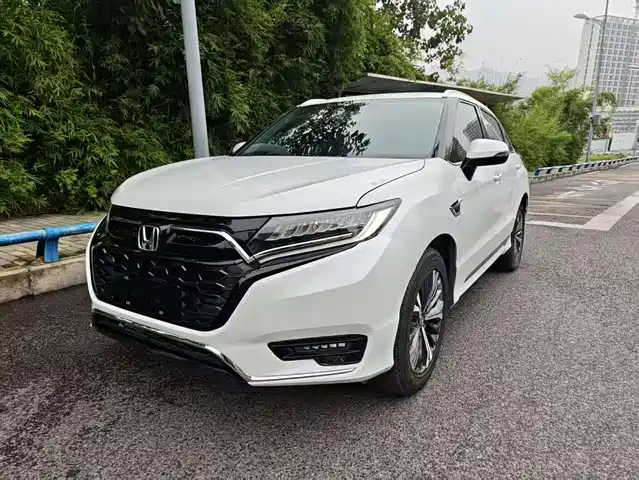 HONDA UR V