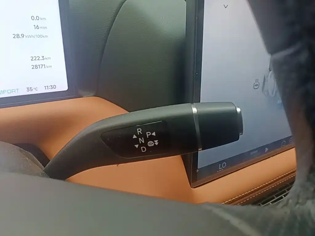 XPeng G9 — миниатюра 14
