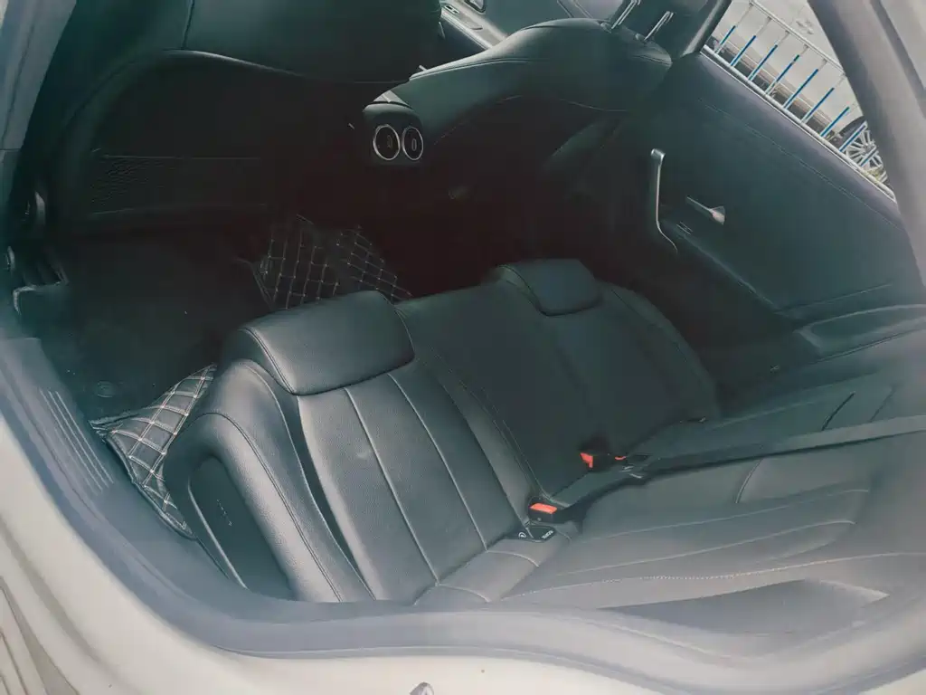 Mercedes-Benz A-Class — миниатюра 5