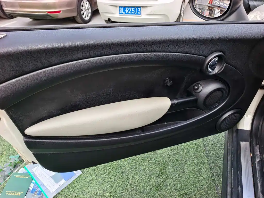 MINI Mini Clubman — миниатюра 10