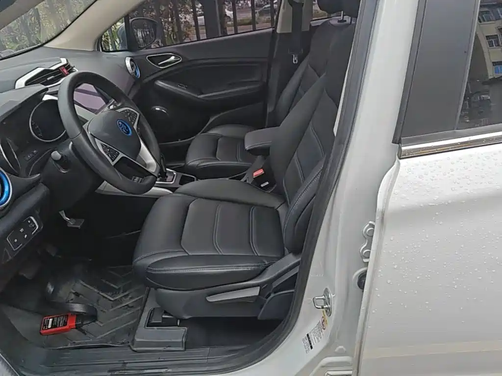 BYD Yuan EV — миниатюра 15