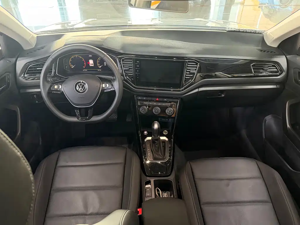 Volkswagen T-Roc — миниатюра 6