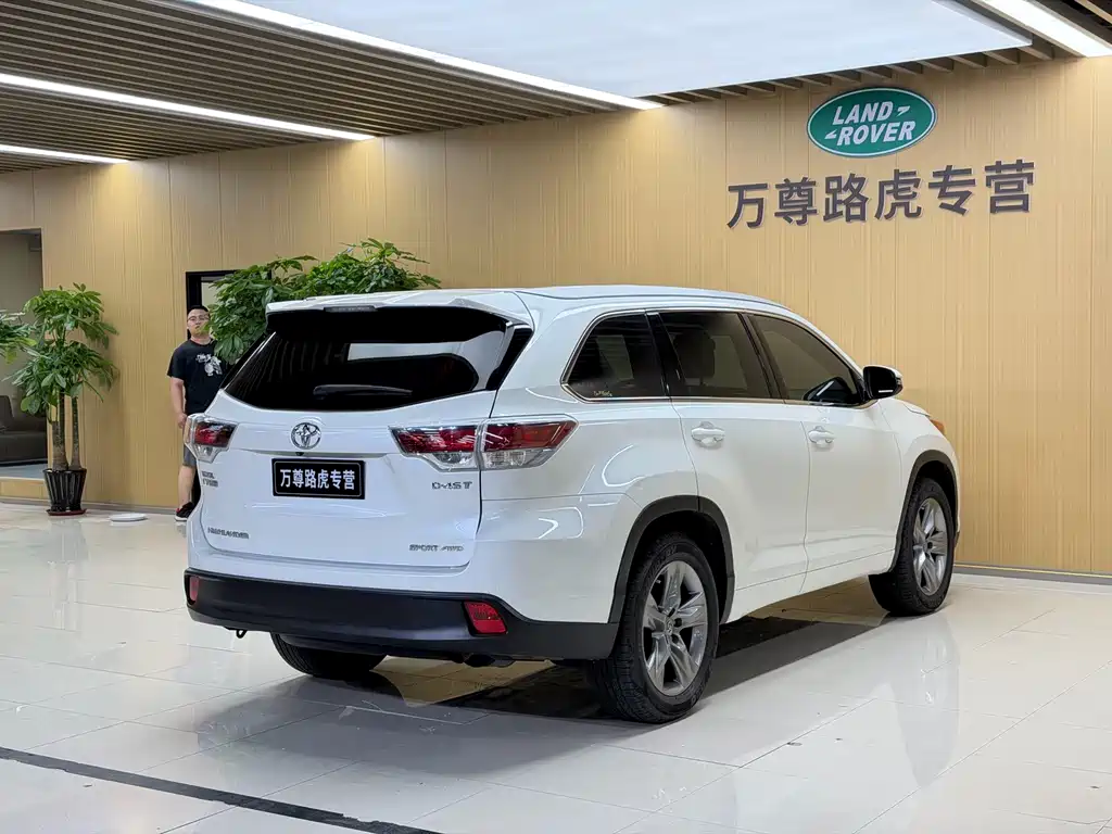 Toyota Highlander — миниатюра 15