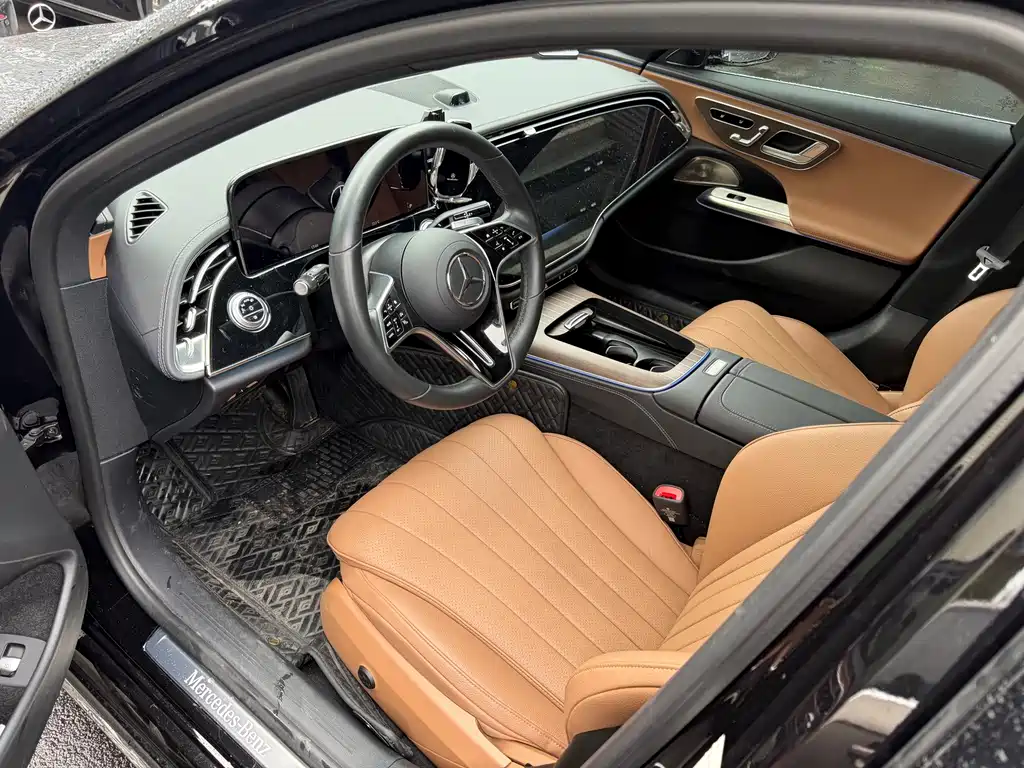 Mercedes-Benz E-Class — миниатюра 4