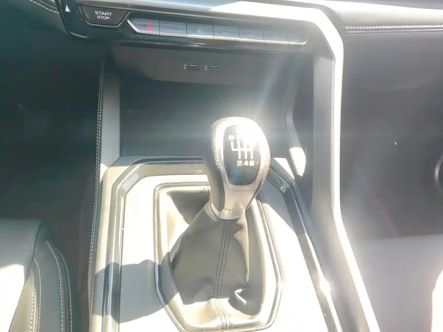 Geely Vision X6 — миниатюра 16