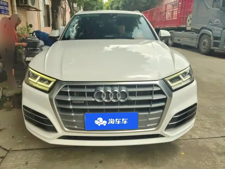Audi Q5L — миниатюра 2