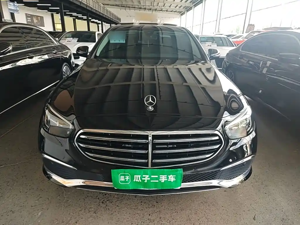 Mercedes-Benz E-Class — миниатюра 3