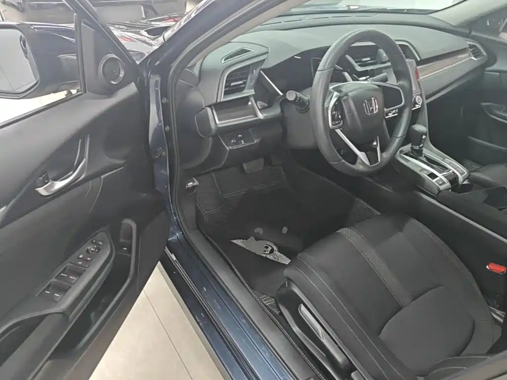 Honda Civic — миниатюра 16