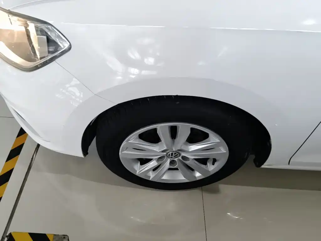 Volkswagen Santana — миниатюра 23