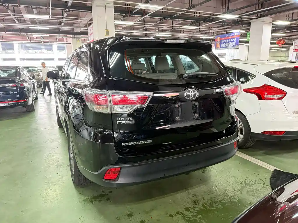 Toyota Highlander — миниатюра 8