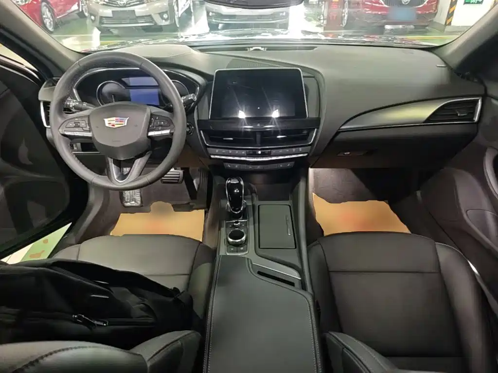 Cadillac CT5 — миниатюра 10