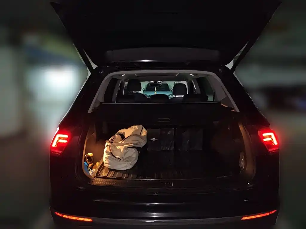 Volkswagen Tiguan L — миниатюра 20