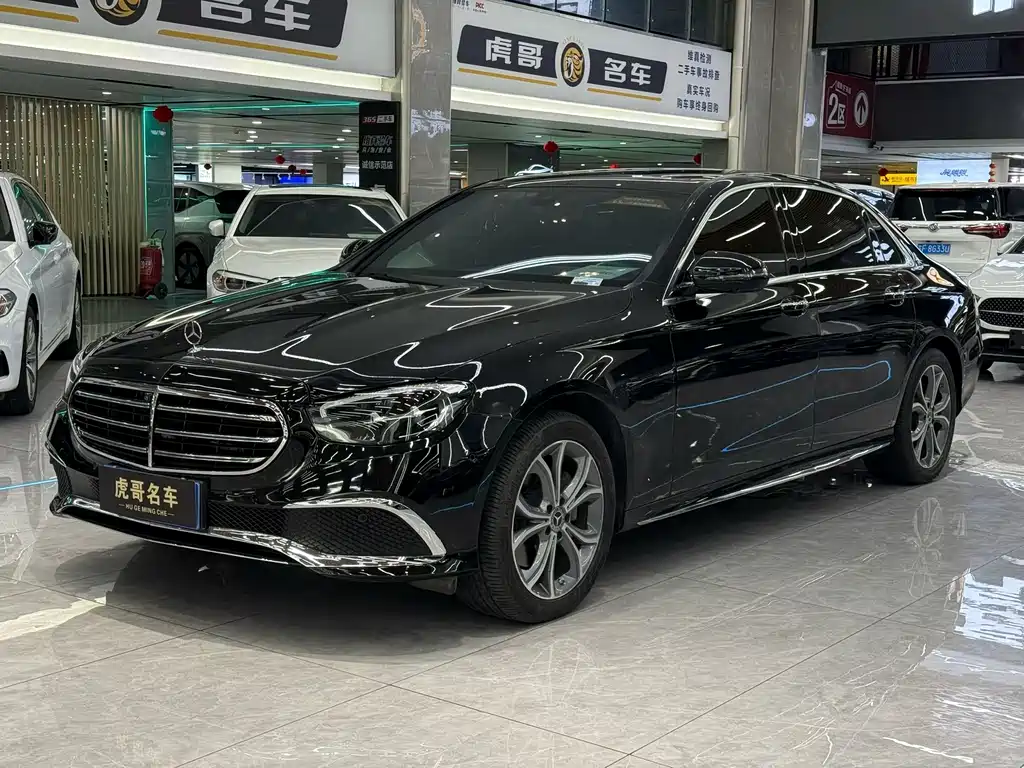 Mercedes-Benz E-Class 2022